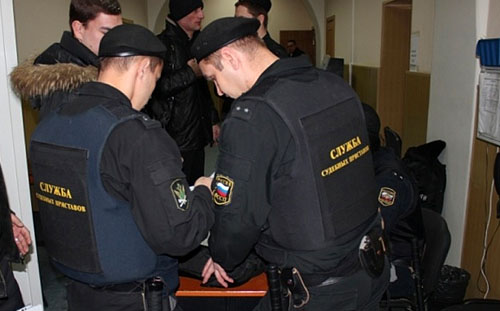 Сдали нервы. В Москве должник застрелил взыскателя во время описи имущества